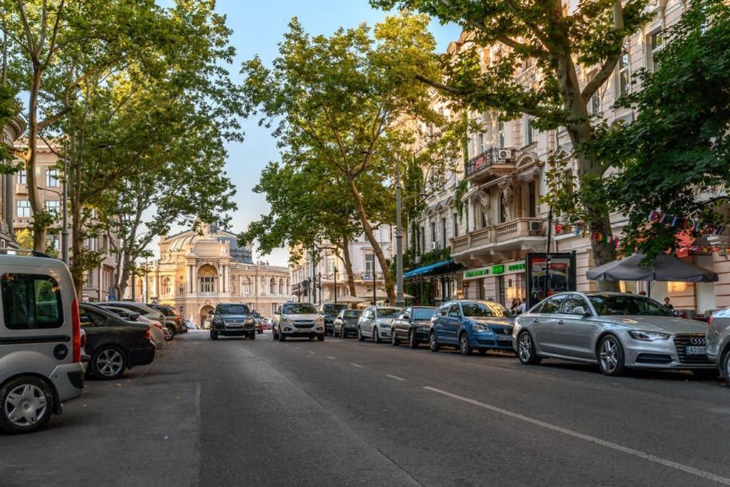 Три Квартала От Оперного-Тихий Лофт-Новый Апарт Odesa Exterior foto